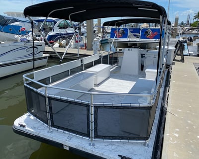 Fort Myers Beach Boat Rental for Up to 14