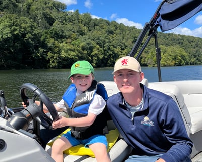 Cruise Lake Lillinonah on a 4-Hour Pontoon Charter