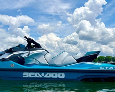 Jet Ski Rental on Tims Ford Lake With GTX 325