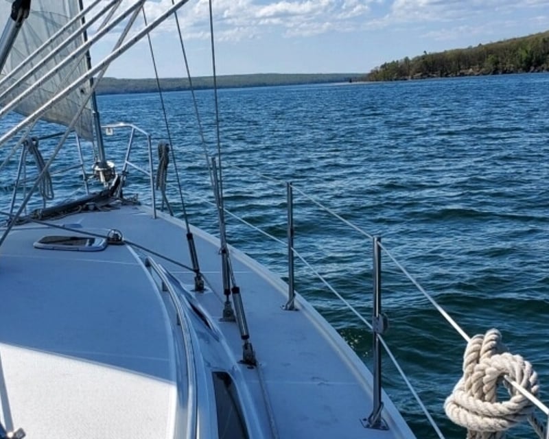 Private Full-Day Sailing Charter in Bayfield