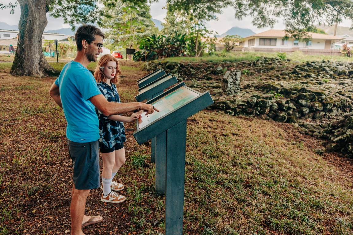 Kailua E-Bike Kau Kau Guided Food and Scenic Tour
