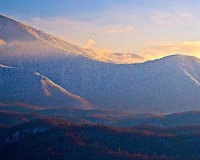 Fly a 65-Mile Great Smoky Mountains Helicopter Tour