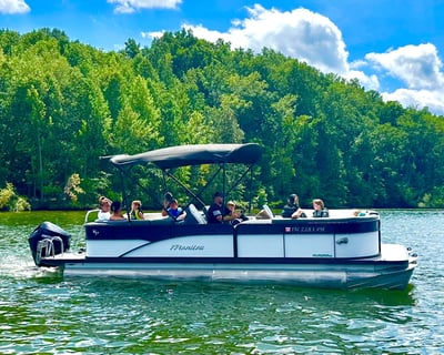 Explore Tims Ford Lake by Tritoon Rental