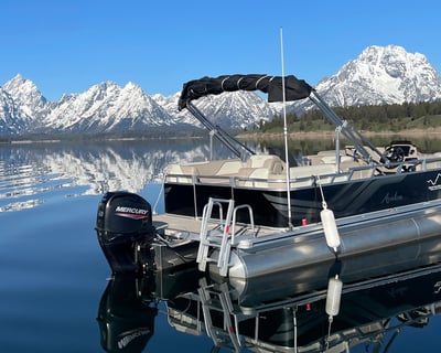 Pontoon Boat Rental on Jackson Lake