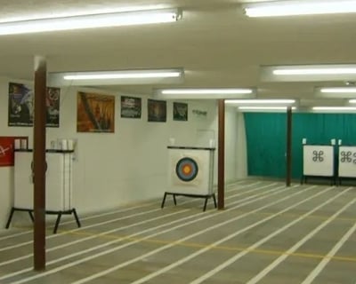 1-Hour Indoor Archery Range Time in Columbia