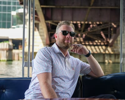 Chicago Willis Tower Skydeck Tour With Donut Tasting