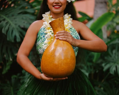 Waikiki Thanksgiving Luau Dinner Show