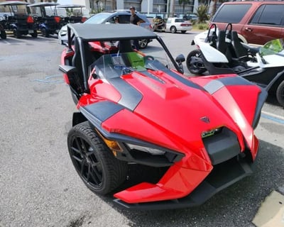 Cruise Santa Rosa Beach on an Automatic Slingshot Rental