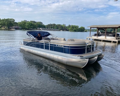 Cruise Lake Travis to Devils Cove Pontoon Charter