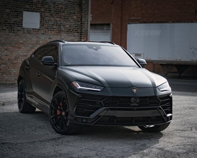 Chicago Lamborghini Urus Rental