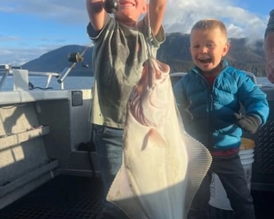 3.5-Hour Halibut Fishing Charter in Icy Strait Point