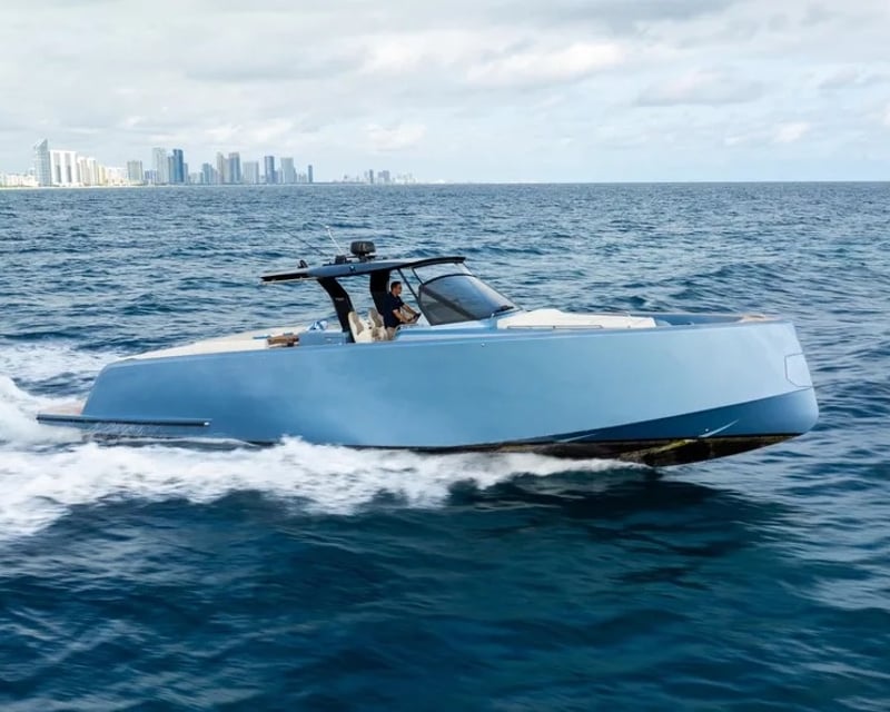 54' Yacht Charter in Sarasota