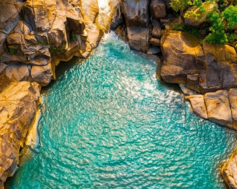 Charco El Hippie Tour in Naguabo with Taíno Petroglyphs