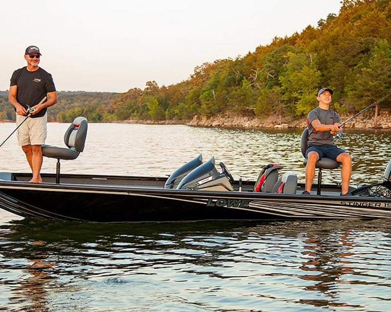 Afton 22' Fishing Boat Rental