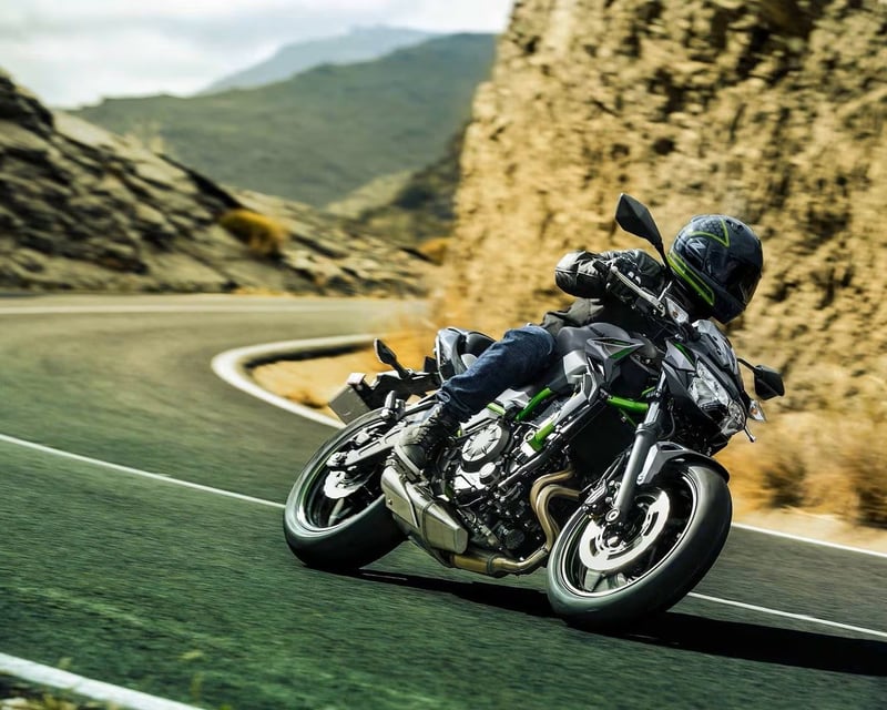 Motorcycle Rental in Maui on a Kawasaki Z650