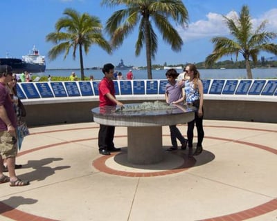 Guided Pearl Harbor Tour From Waikīkī