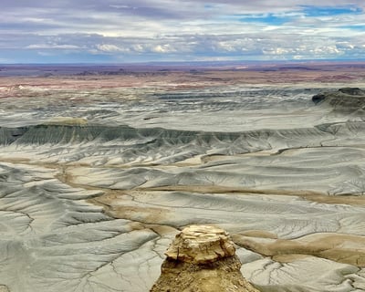 Hanksville Moonscape & Bentonite Hills Guided Tour
