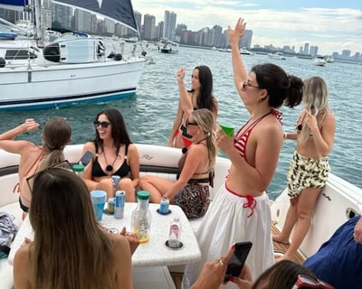 Private Chicago Lake Michigan Charter with Captain
