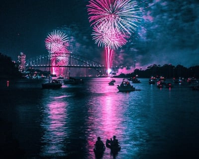 Fireworks & Dolphin Kayak Tour in Hilton Head