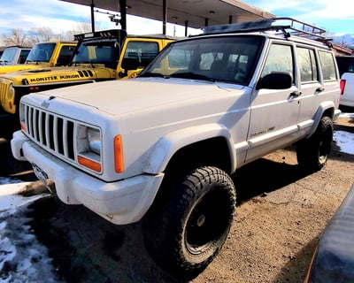 Salida Jeep Cherokee Rental