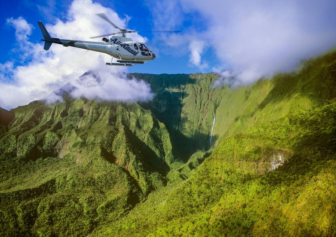 Soar Over Kauai's Nā Pali Coast & Waimea Canyon