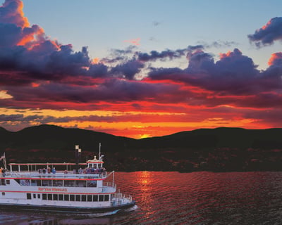 Take a Sunset Cruise on the Hudson River From Kingston