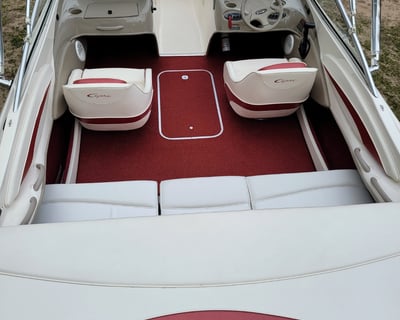 21' Ski Boat Rental in Leland