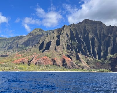 Sea Cave Cruise on the Napali Coast