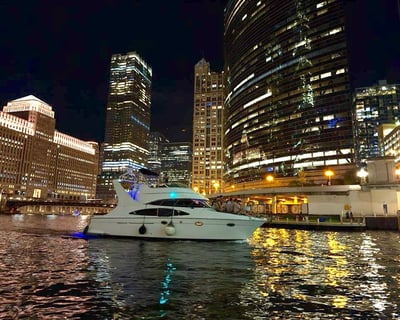 Chicago Private Luxury Yacht Rental for Up to 12