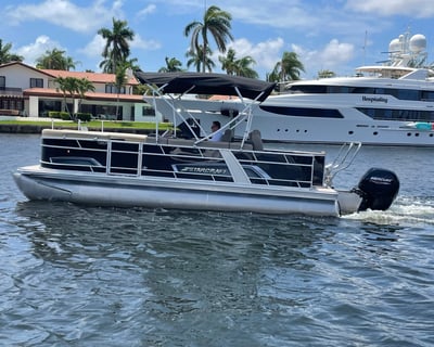 Fort Lauderdale 22' Pontoon Boat Rental