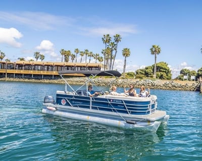 San Diego Pontoon Boat Rental