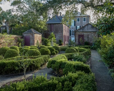 South of Broad Houses & Gardens Walking Tour