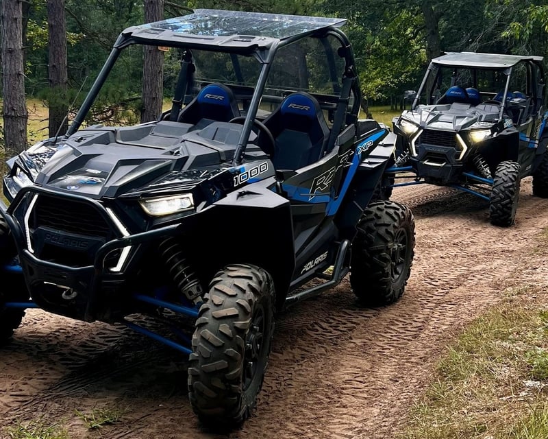 Off-Road Side-by-Side Rental in Twin Lake