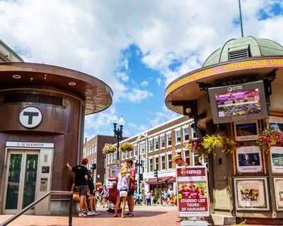 Harvard Square Historic Donut Tour in Boston