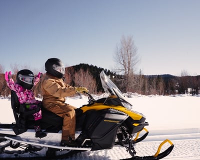 3-Hour Snowmobile Tour in Bridger-Teton National Forest
