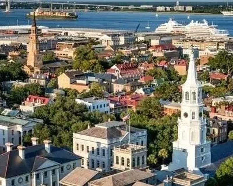 Charleston History Walking Tour with Rainbow Row