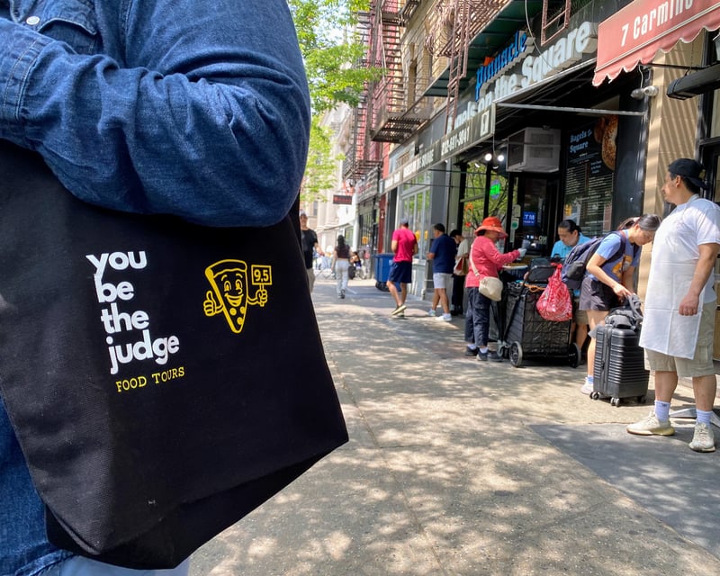Greenwich Village Pizza Walking Tour in NYC