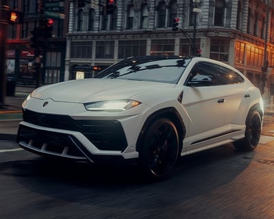 Lamborghini Urus Rental in Chicago