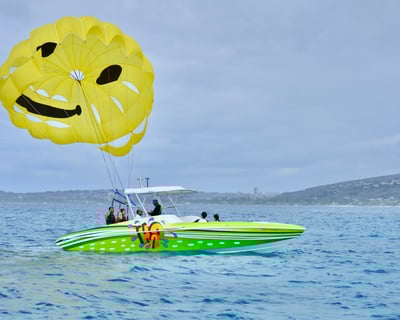 Honolulu Parasailing Over Maunalua Bay