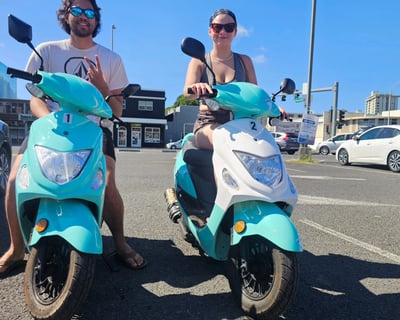 50cc Moped Rental with Waikiki Delivery