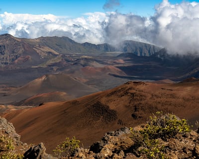 Haleakala Crater: Dual Trail Hike & Lunch