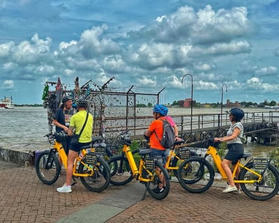 Garden District and French Quarter Bike Tour