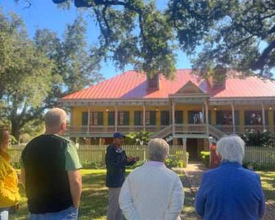 Laura Plantation and Swamp Tour with Small Airboat Ride