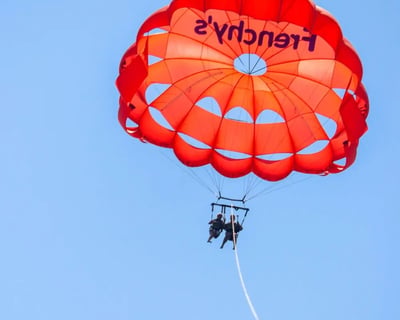 Parasail Over Manteo on the Roanoke Sound