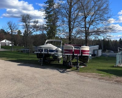 18'-24' Pontoon Trailer Rental in Crivitz