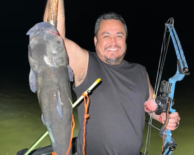 Wisconsin Dells Night Bowfishing Charter