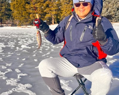 4-Hour Guided Ice Fishing Tour in Estes Park