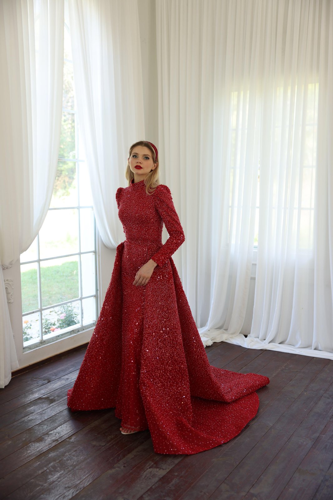 Margaret Kuyruklu Elbise - Kırmızı