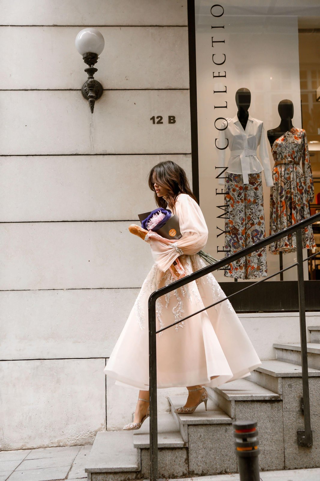 Soli Tül Detaylı Elbise - Bej