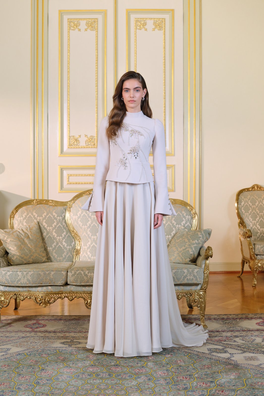 Berta İşlemeli Elbise - Bej